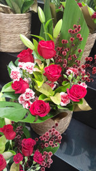 Rose and Lily Floral Arrangement | Fairdinks