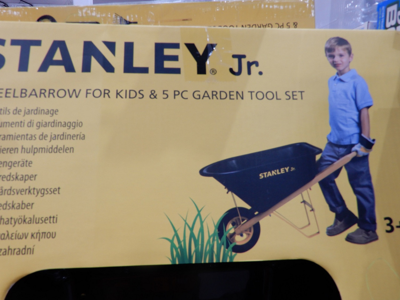https://cdn2.bigcommerce.com/n-biq04i/nzhu1er/products/16049/images/60685/Fairdinks-Stanley-Jr-Wheelbarrow-For-Kids--5-PC-Garden-Tool-Set-3__15302.1636706103.1280.1280.JPG?c=2
