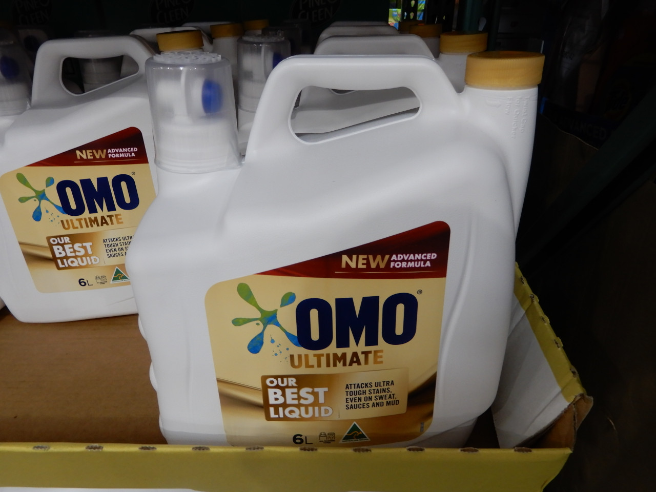 Buy OMO Ultimate Laundry Liquid Detergent 80 Washes 4L