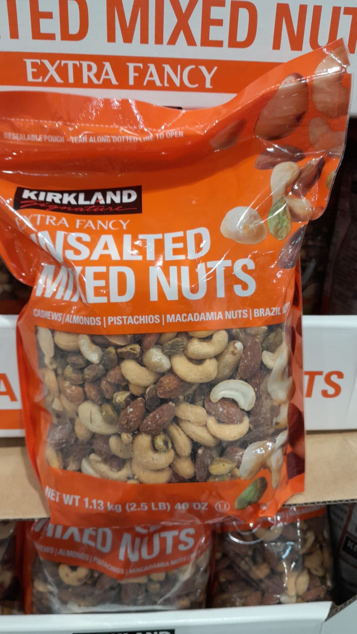 Kirkland Signature Extra Fancy Mixed Nuts, Salted, 2.5 lbs