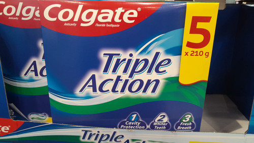 Colgate Triple Action 5 x 210G | Fairdinks