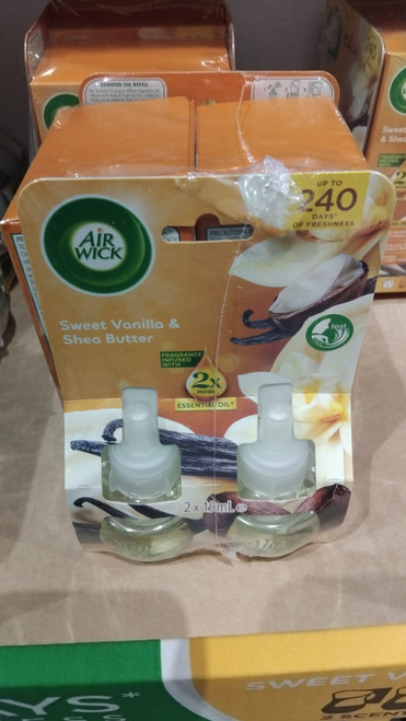 Airwick Sweet Vanilla & Shea Butter 2 Plug Ins + 2 x 4 Refills | Fairdinks