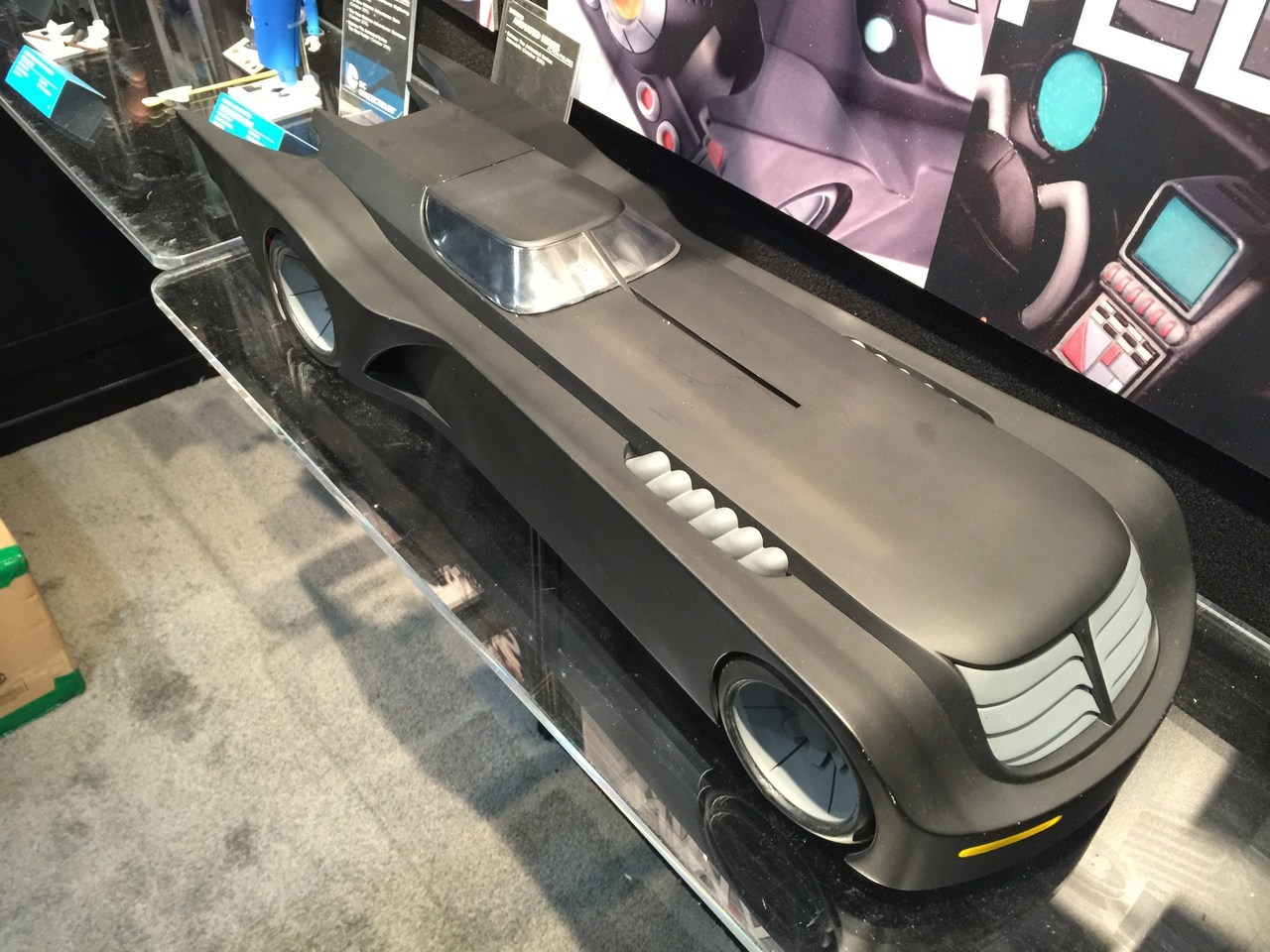 batman-the-animated-series-batmobile-vehicle-with-lights.jpg