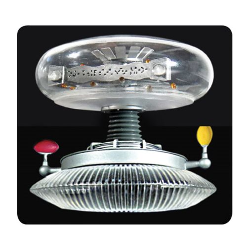 Lost in space B9 dome glass Moebius MM948 lost-in-space-b9-dome-glass-moebius.jpg