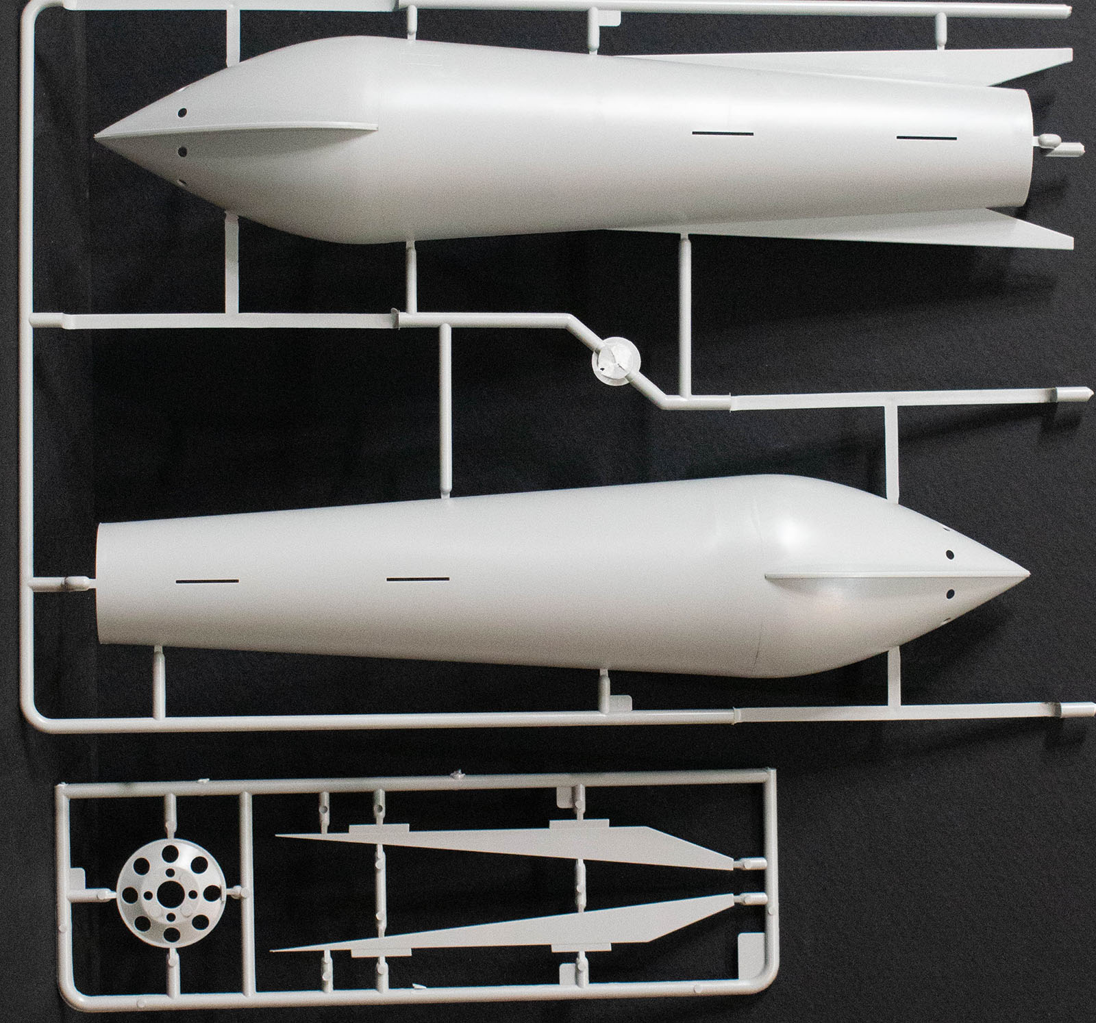 Pegasus Luna Rocketship 1 144th Scale Plastic Model Kit 9311 Pgh9311 MIB for sale online 