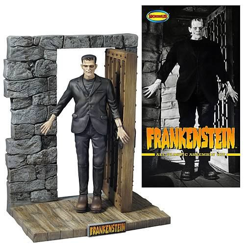 909 1/8 scale by Moebius Models Frankenstein Model Kit 