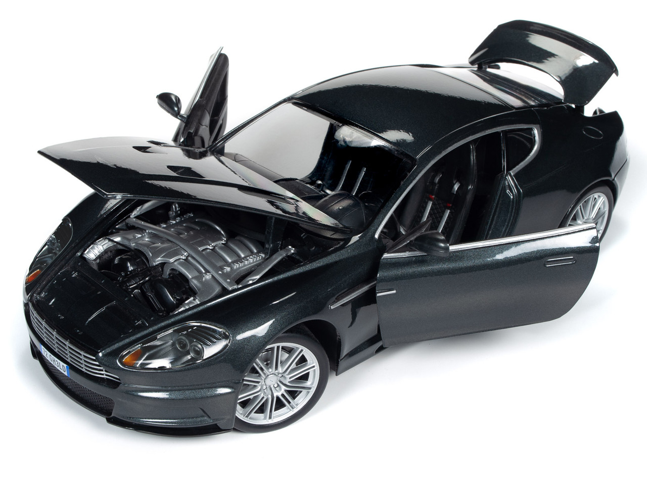 James Bond 007 - Aston Martin DBS - Quantum of Solace 1/18 Scale