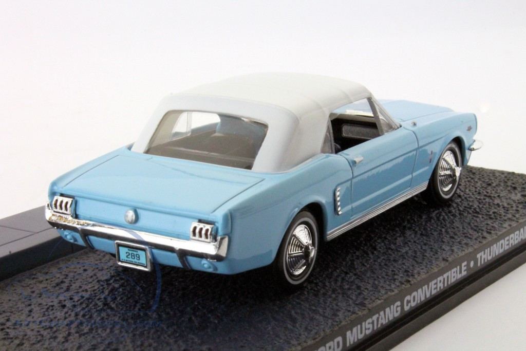 James Bond 007 Ford Mustang Convertible Thunderball 1:43 Scale