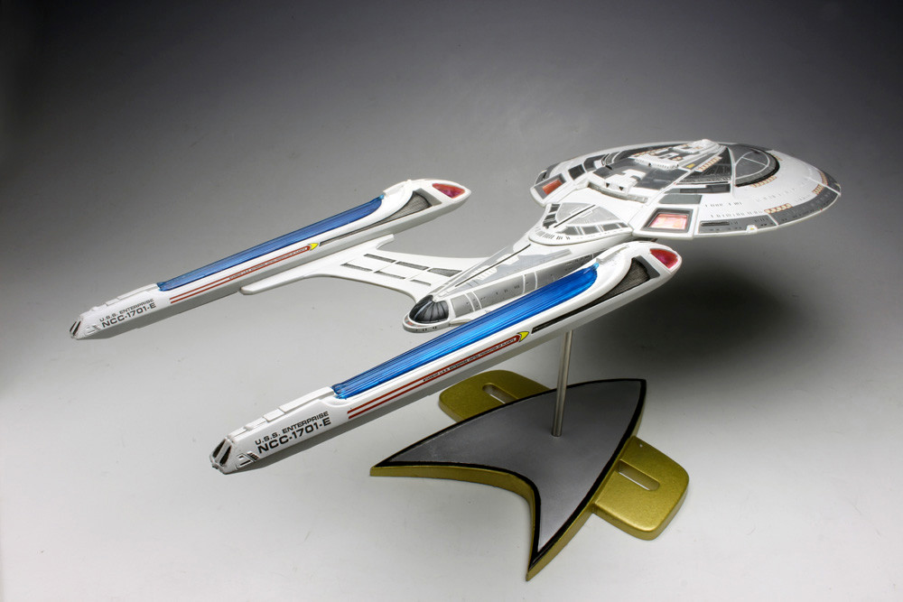 Star Trek U.S.S. Enterprise 1701-E 1:1400 Scale AMT Model Kit 