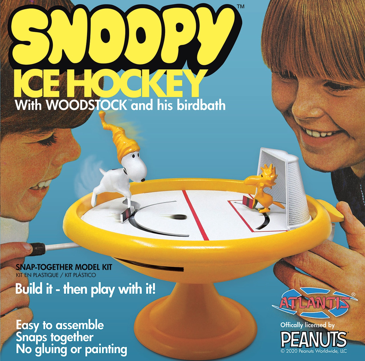 Snoopy And Woodstock Bird Bath Ice Hockey Game M5696