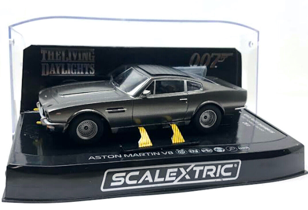 James Bond Aston Martin V8 - The Living Daylights - 1/32 Scale (C4239)