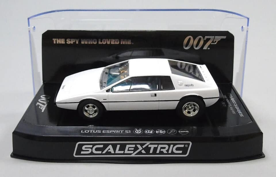 James Bond Lotus Esprit S1 - The Spy Who Loved Me - 1/32 Scale Slot Car
