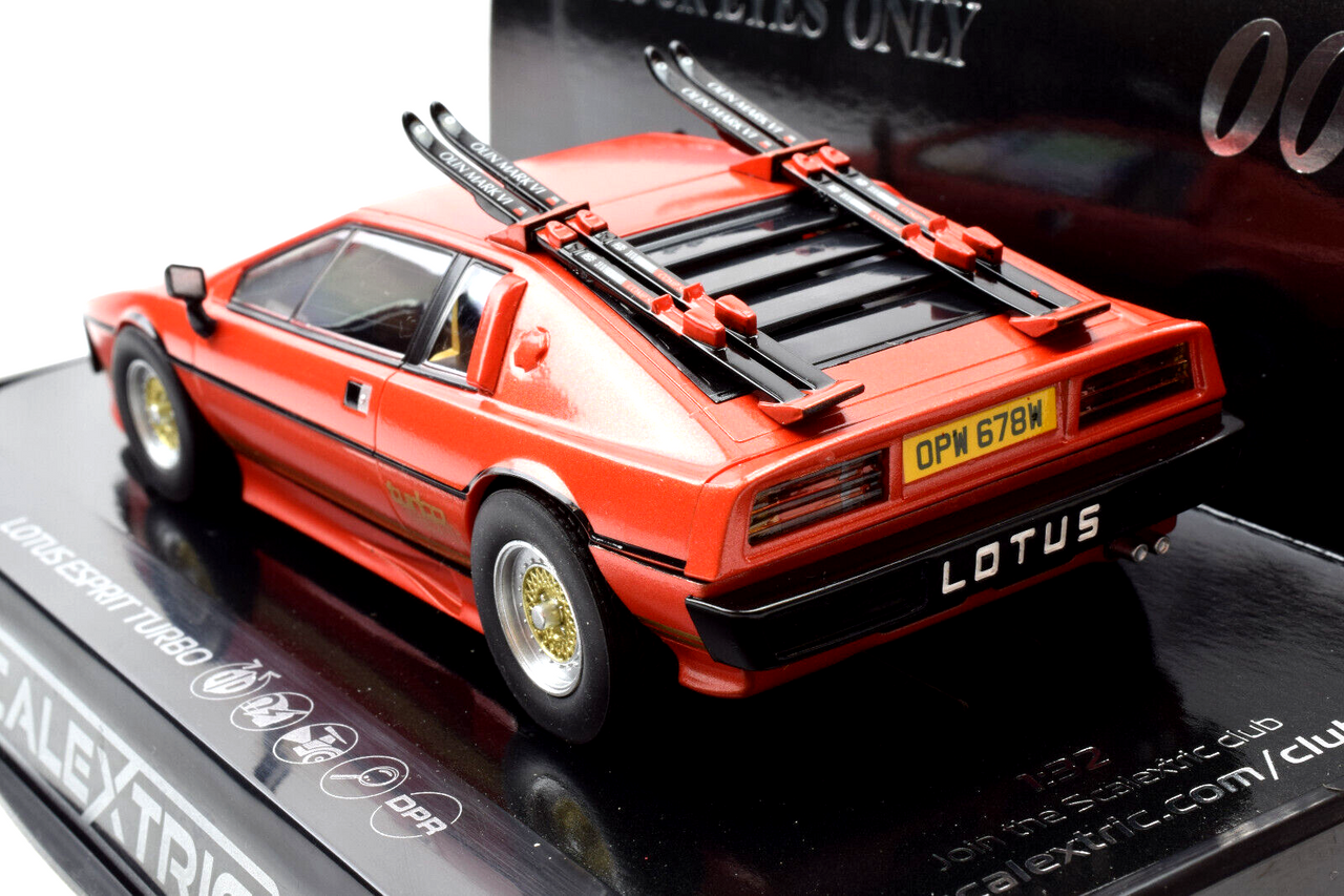 James Bond - Scalextric Lotus Esprit Turbo For Your Eyes Only 1/32