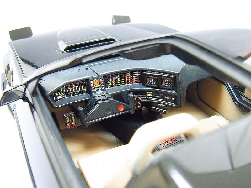 Knight Rider Knight 2000 K.i.t.t. Season I 1/24 Scale Kit