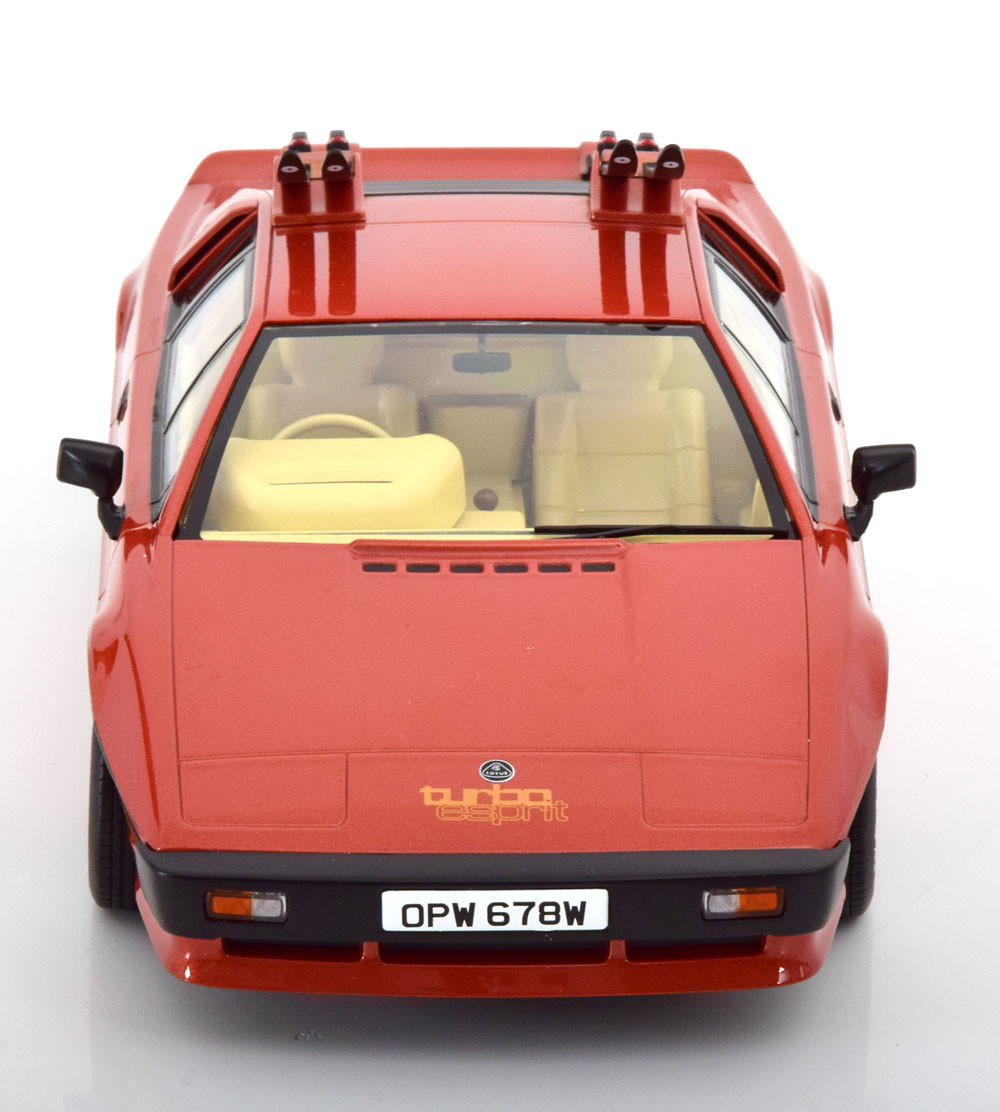 James Bond 007 - 1:18 1981 Lotus Esprit Turbo w/Skis (Red) (KK