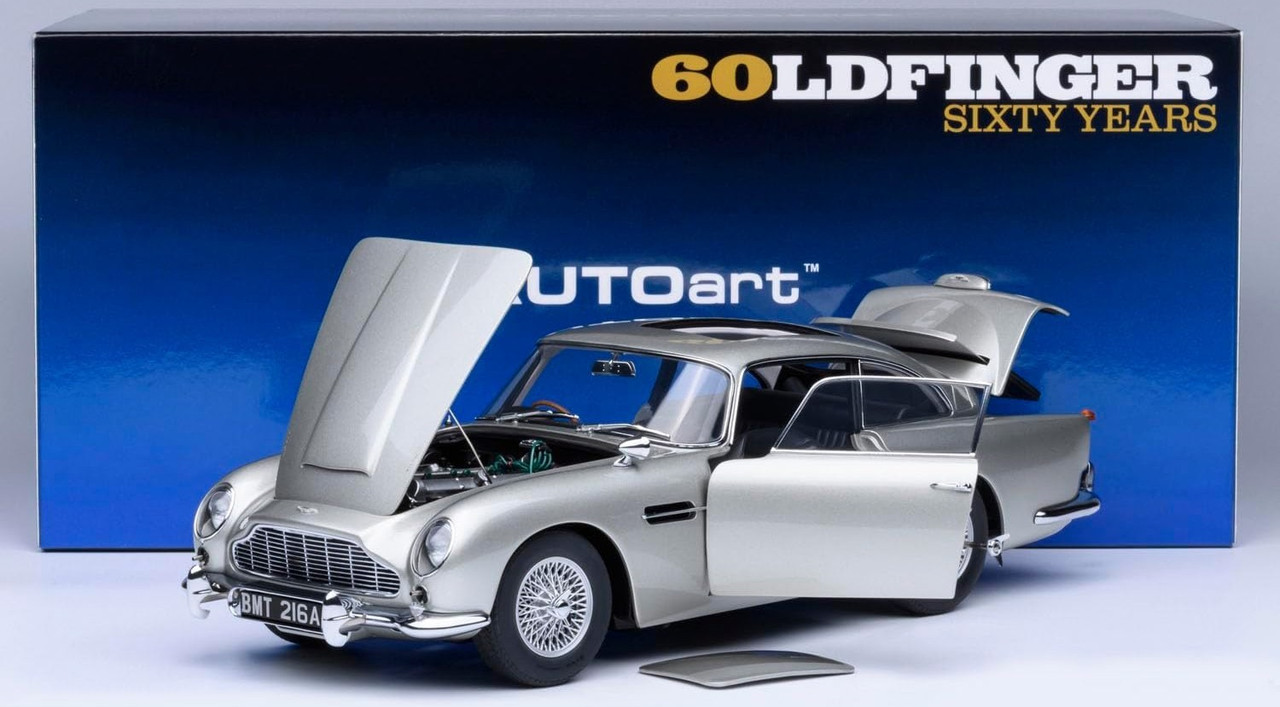 James Bond 007 - 1/18 Scale DieCast Goldfinger Aston Martin DB5