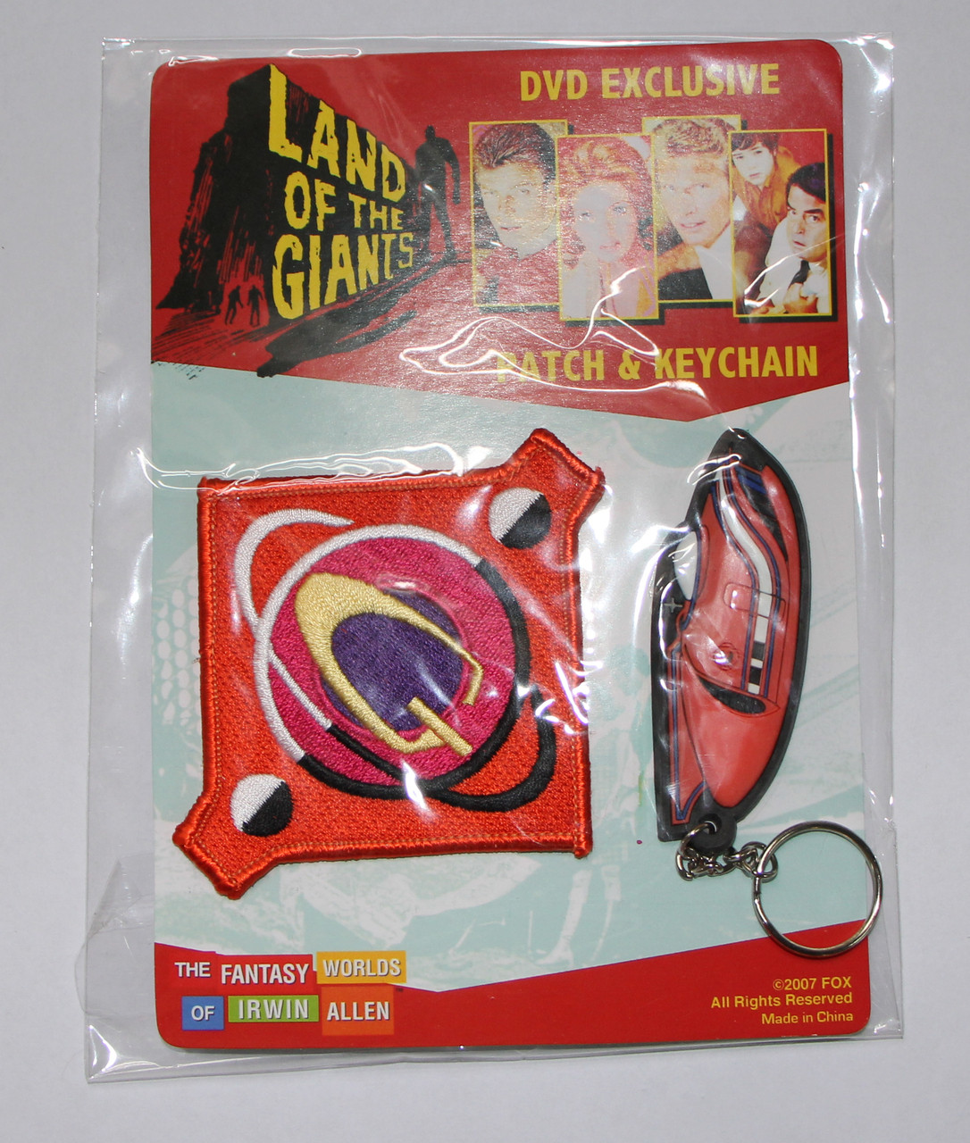 Land Of The Giants Metal  Wastebasket Spindrift Irwin Allen Keychain & Patch