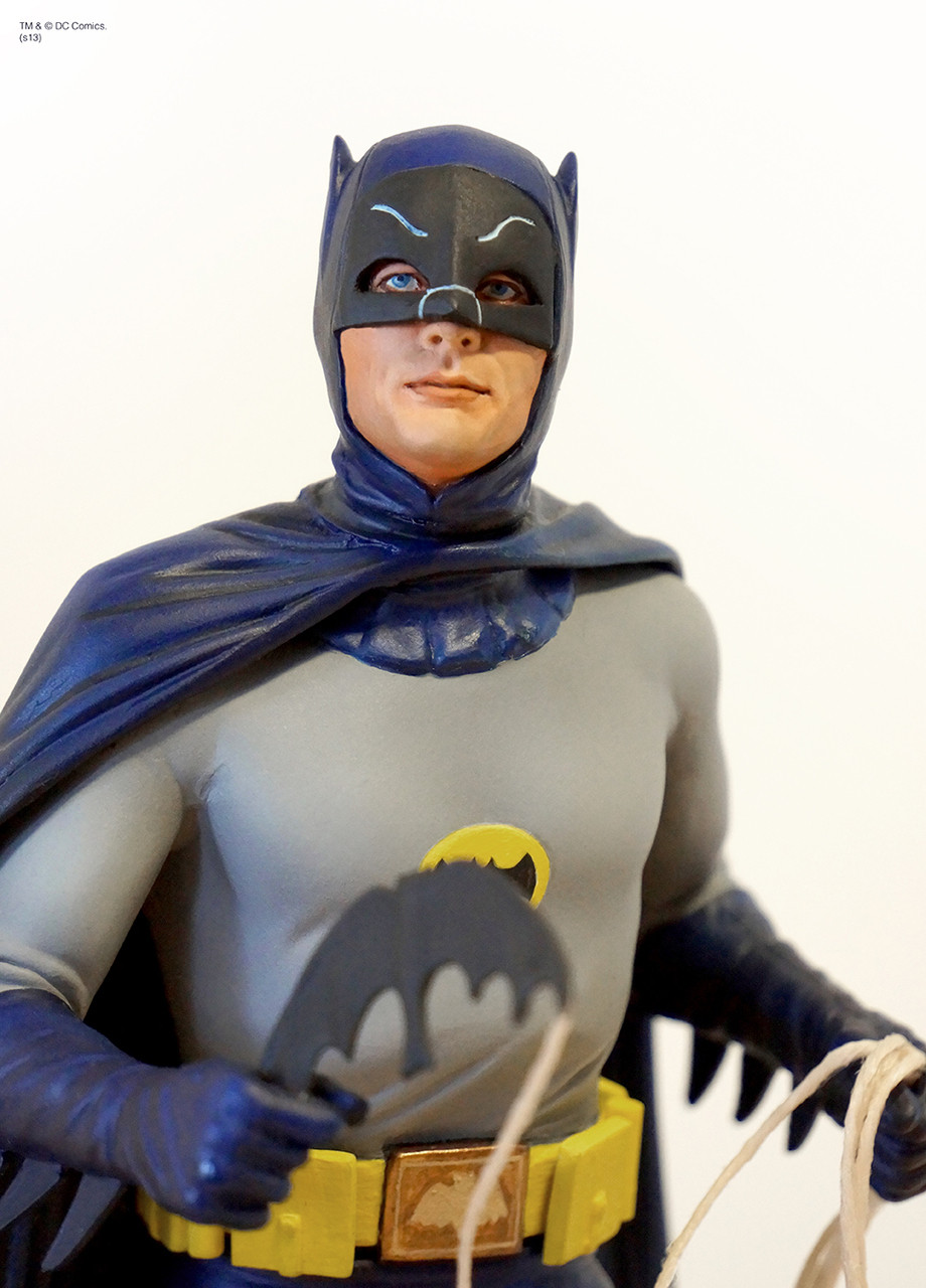 Модель бэтмена. Batman 1966. Batman 1966 Cowl. Batman model Kit. Бэтмен 1960-х.