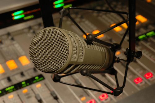 everything-talk-radio-studio-microphone.jpg