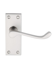 Victorian Scroll Lever On Backplate – Satin Chrome