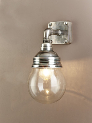 Classic Silver Wall Lamp - DVR