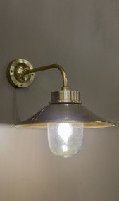 Classic Brass Wall Lamp in - SDH