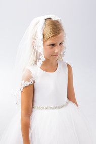 Communion Headpiece with comb. Thin floral lace border around entire veil.