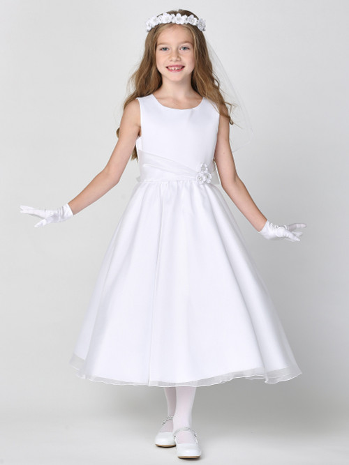 Satin Bodice with Crystal Organza Skirt
Tea-length
Made in U.S.A.
Accessories are sold separately
3 dress Limit Per Order!!