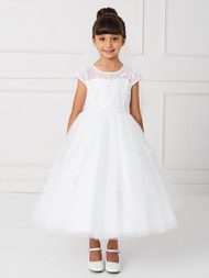 Beautiful cap sleeved lace applique bodice. The tulle skirt also has scattered lace applique.. Order your First Communion dress today from St. Jude’s Shop!
Features
Scattered appliques on tulle skirt
Ankle Length 
Made in the U.S.A. 
3 Dress Limit Per Order