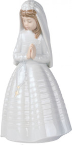Lladro Nao Veiled Praying Girl with Rosary  Communion Figurine