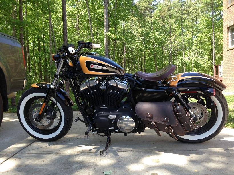 sportster solo bag with fuel bottle