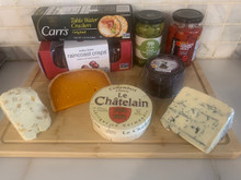 Holiday Cheeseboard Box