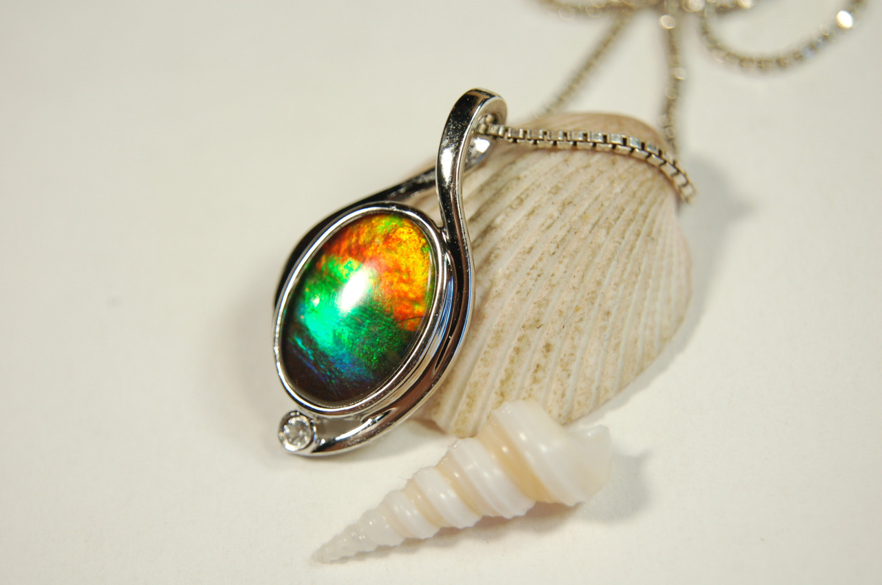 Details about   24k Gold Plated Pre-Colombian Ammolite Pendant and Chain 