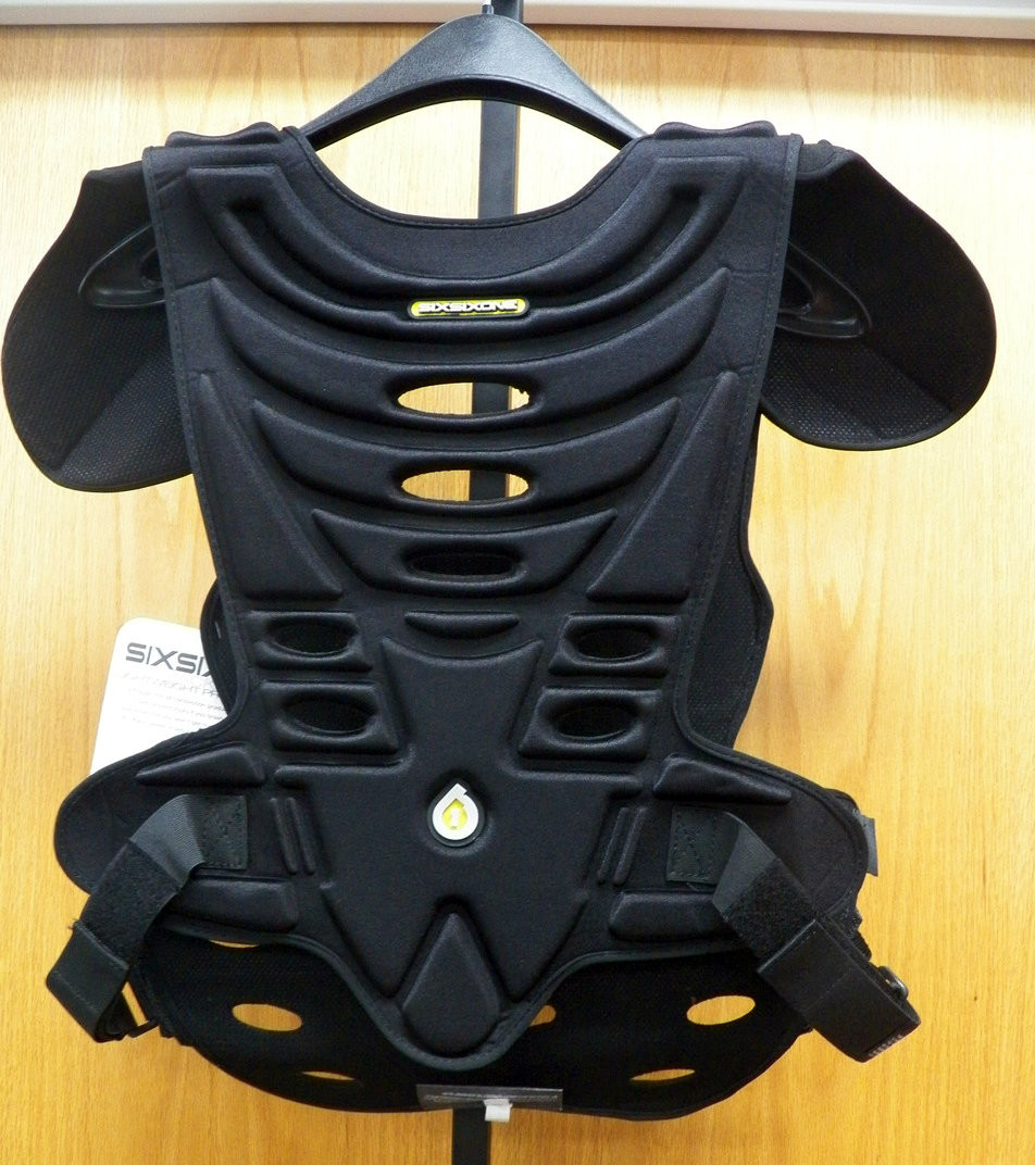 sixsixone chest protector