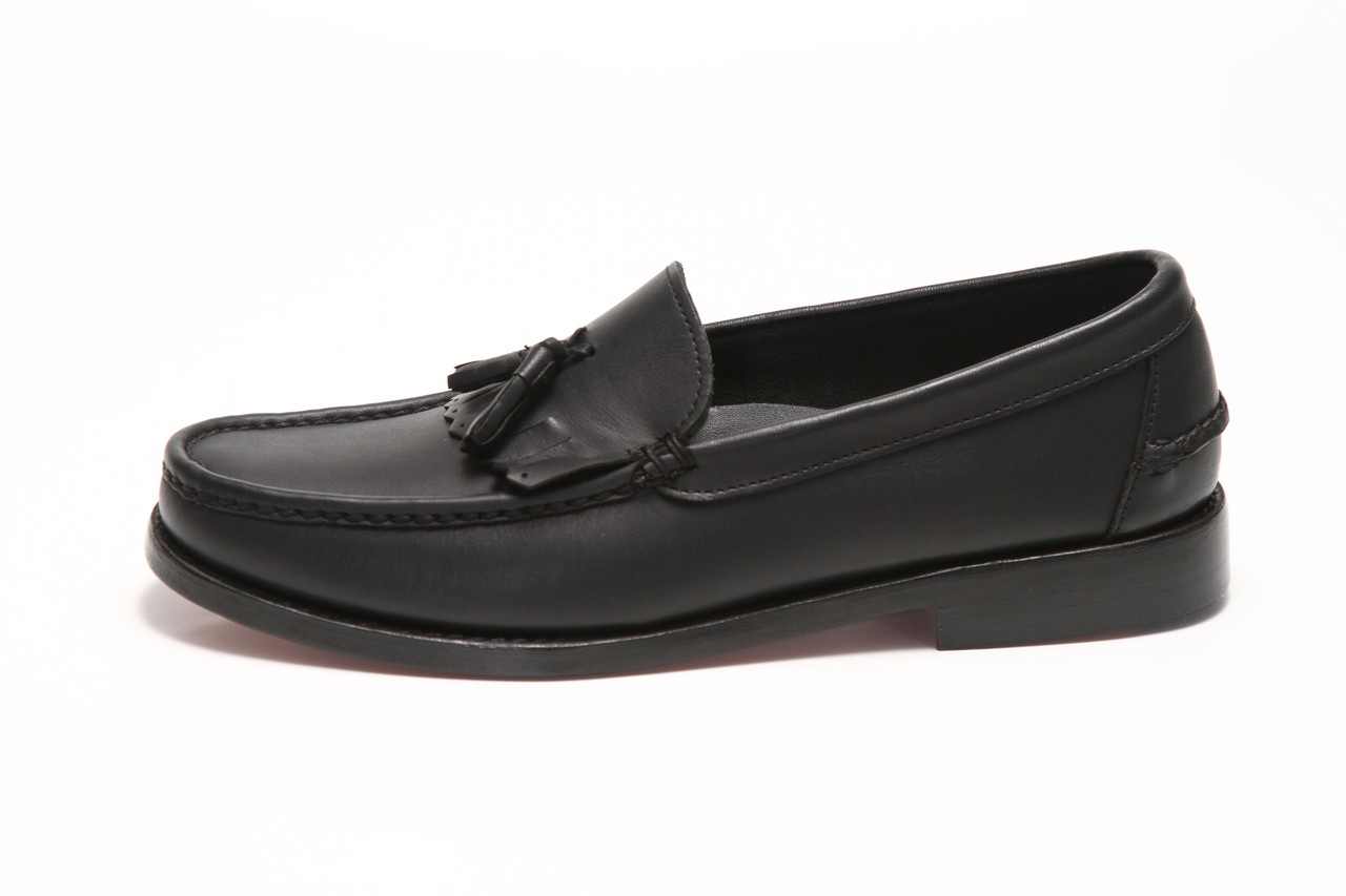 Men Black Tassel Kilt Loafer | Handsewn Company