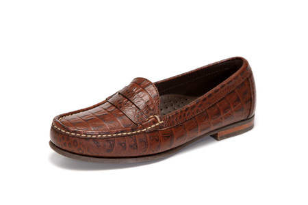 Women's handsewn comfort penny loafer in croco leather.
