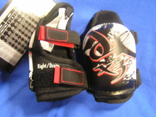 Dr X3 Youth Hockey Elbow Pads

1-piece hard cap elbow pad; Extended forearms with PE; Lightweight mesh; Interior elbow stabilizer; 2 straps adjustment system.

Sizes available Youth Medium, Youth Large,

