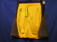 Bio-Dri Moisture movement for thermoregulation
Integrated jill and Easton soft-sided pelvic protector
Low profile hook/loop (Velcro) attachment for hockey socks
Strategic stretch panels for superior skate stride movement
Construction: Polyester Mini Jacquard 135gm/yd2; Poly/Spandex Woven Panels
Color: Yellow/Charcoal/Black