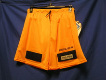 This classic loose fit mesh short provides a relaxed comfortable fit. This short includes anti-odor fabric technology to minimize odor build up. A 3 dimensional hook and loop sock fastener securely holds the socks in place to avoid slippage. Comes with a protective cup. This cup is held securely in place with reinforced internal leg elastics. 

Size:
X-Small- 27-28"
Small- 29-30"
Medium- 31-33"
Large- 34-35"
X-Large- 36-37"
XXL- 38-40"