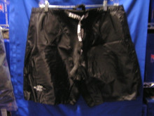 The Easton ST10 Girdle Shell is a traditional shell that offers good looks and durability. The stretch gussets connecting the nylon allows for a good stretch to help keep you as mobile as possible. This ST10 girdle shell is made to fit over any hockey girdle.

Sale Price $ 14.99