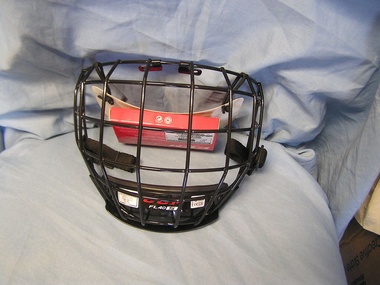 ccm fl40 helmet