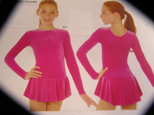 Mondor Model 2711 Velvet Glitter Skating Dress

Style: SKTM2711
Long sleeve glitter velvet dress
Classic cut skirt
Attached brief
Hair tie included 
90% polyester 10% elastane
Mondor runs small. Items are meant to fit snug and are about 1size smaller than street clothes. Please refer to size chart.
Hand wash cold inside out; hang to dry; do not twist, wring oriron
Made in Canada