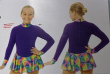 Polartec® long sleeve dress.
Solid color body, printed skirt, cuff and collar, zipper closing.
Hair tie included
Fabric:

53% polyester, 38% nylon, 9% Lycra® elastane
Print: 80% polyester, 20% elastane