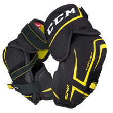 CCM Tacks 9040 Junior Elbow Pads
Cap: JDP ELBOW CAP
Great level of lightweight protection dispersing the force of impact away from the elbow joint.
Forearm: MOLDED PE FOREARM GUARD
Strategic placement of quality molded PE for excellent protection.
Bicep: MOLDED PE INSERT WITH EXTENDED COVERAGE
Designed for great level of protection and comfort.
Attachment: STRETCH MIDDLE AND BICEP STRAP WITH WEBBING FOREARM STRAP
Developed for high level comfort and fit that stays in place.