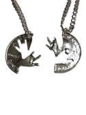 2 PIECE NECKLACE WITH SIGN LANGUAGE " I LOVE YOU" COIN