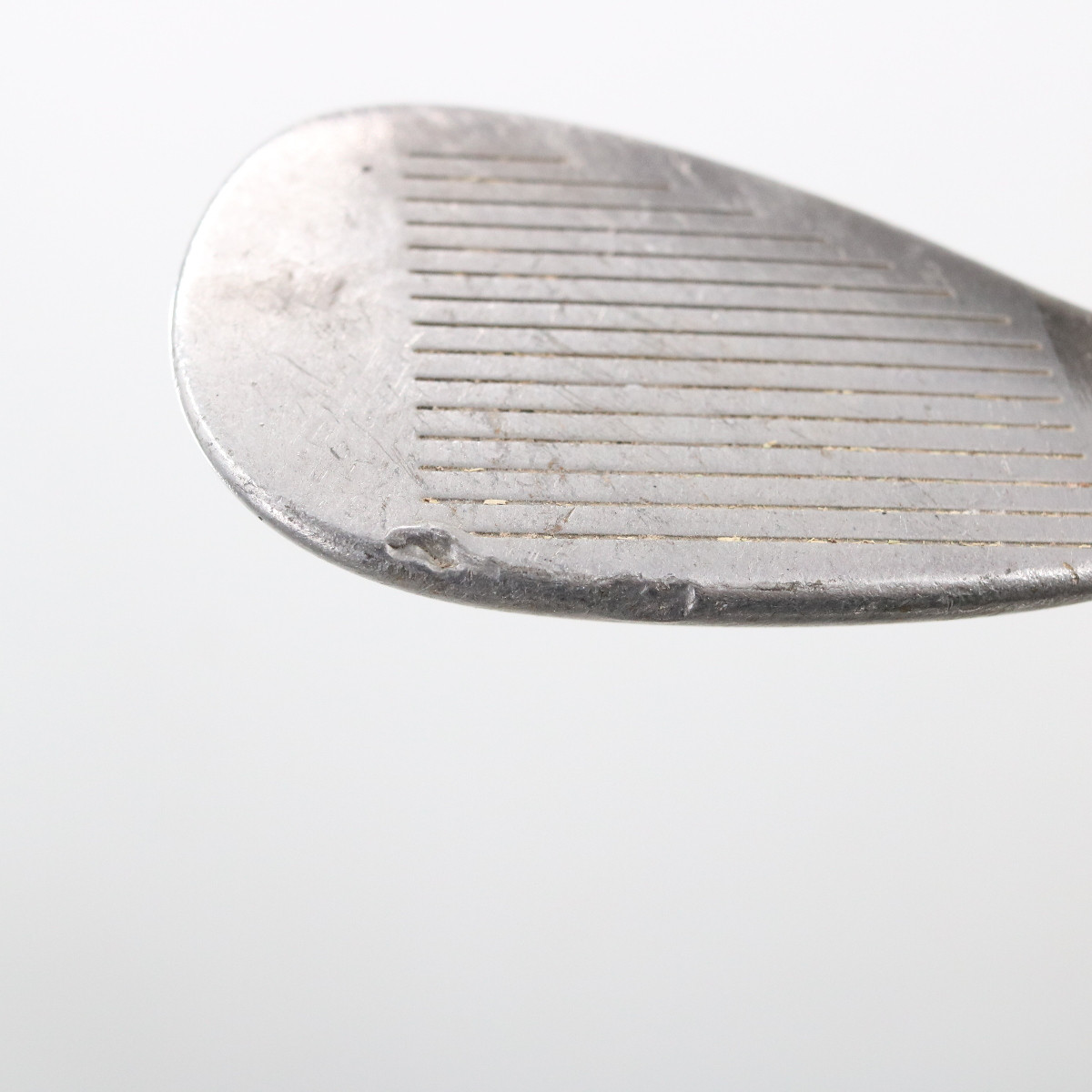 Gap Wedge Adams Tom Watson 52° – Droitier, Manche Acier, Flexible Wedge, Grip Adams
