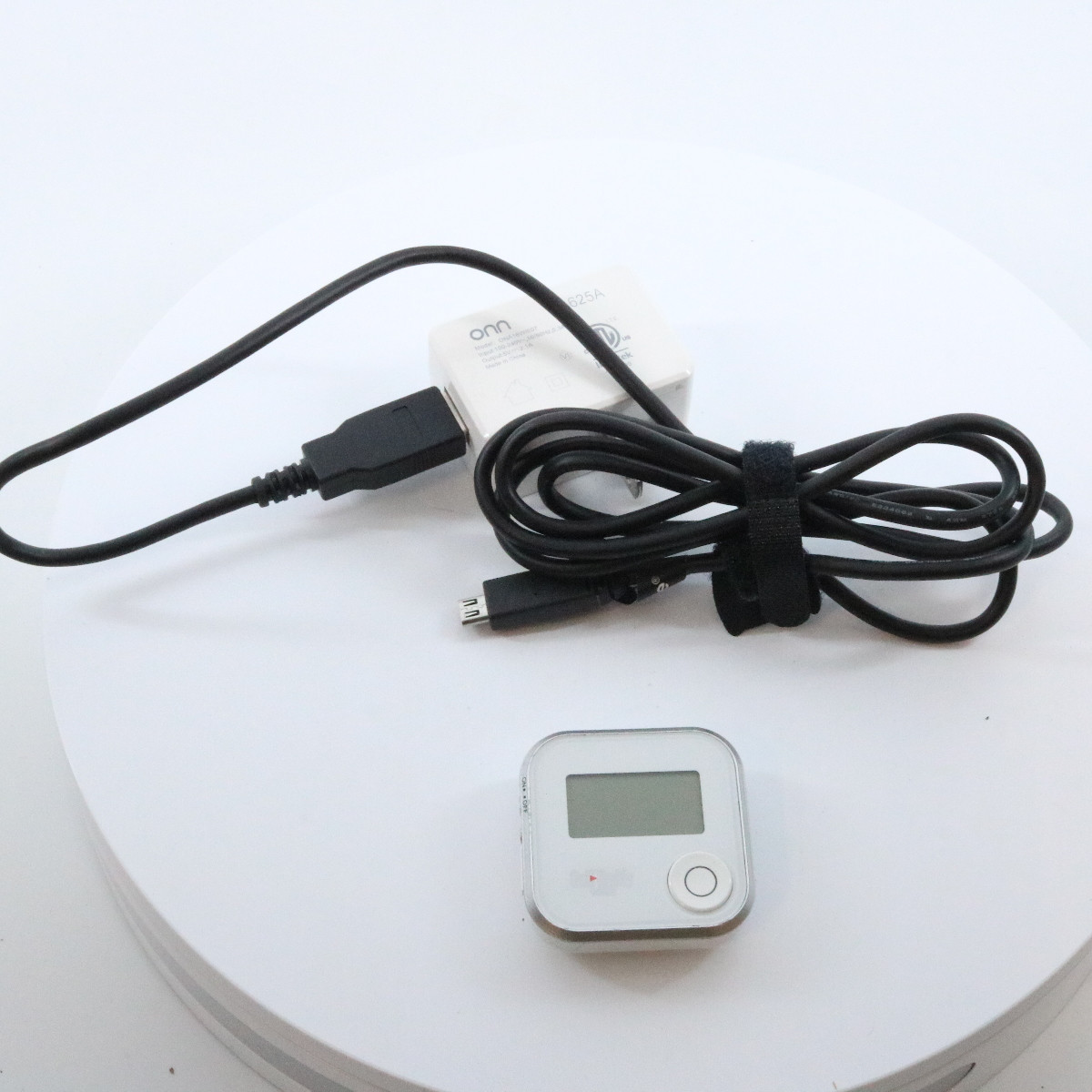 Golf Buddy Voice GPS Rangefinder w/ Charging Cable & Battery RNG-45D