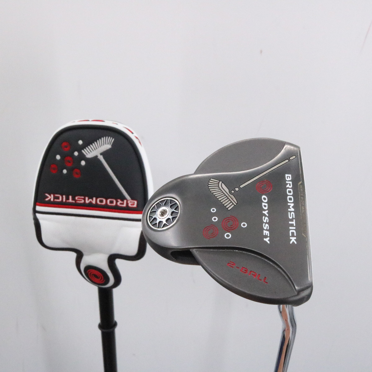 Odyssey 2Ball Broomstick Putter 33 Inches RightHanded Headcover