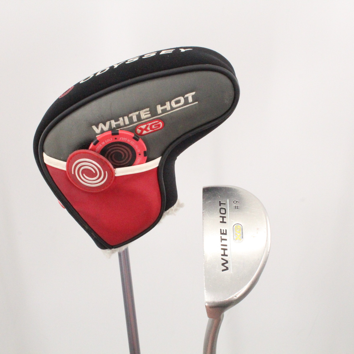 Putter droitier Odyssey WHITE HOT XG #9 32 pouces 5024