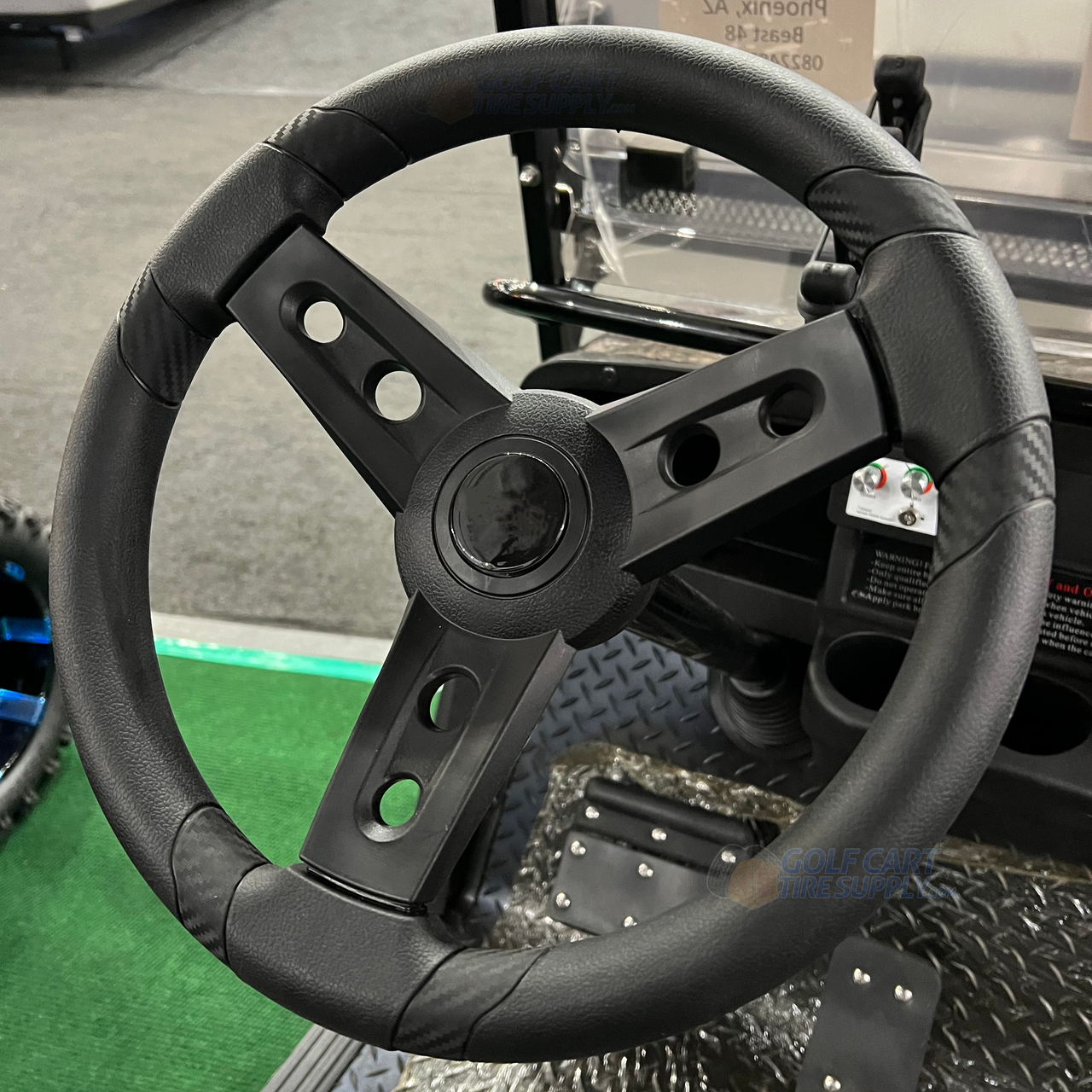 Lugana Yamaha Golf Cart Steering Wheel in Black w/ Carbon Fiber | GCTS